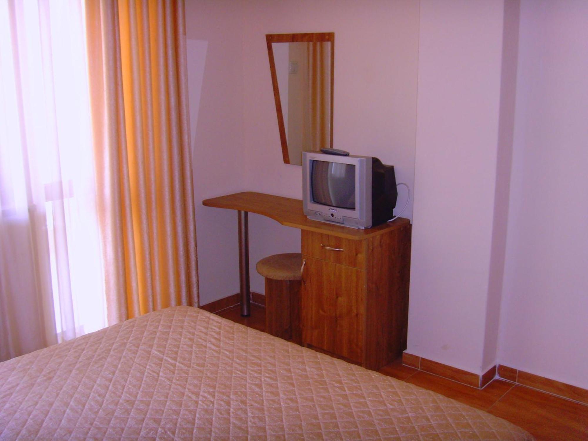 Complex Sunny Dreams Aparthotel Pantai Sunny Bagian luar foto