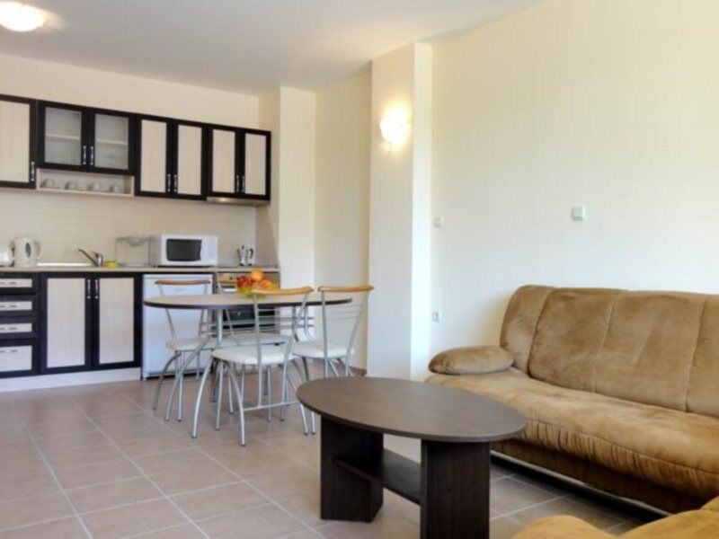 Complex Sunny Dreams Aparthotel Pantai Sunny Bagian luar foto