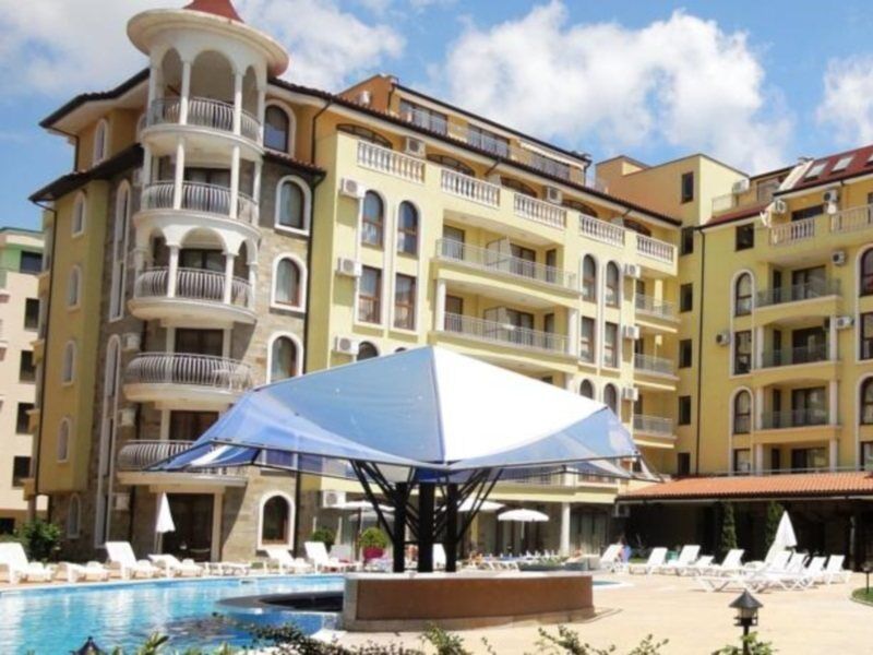 Complex Sunny Dreams Aparthotel Pantai Sunny Bagian luar foto
